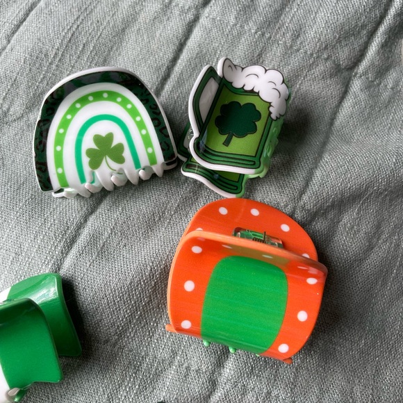 Saint Patrick’s Hair Clips - Picture 2 of 6